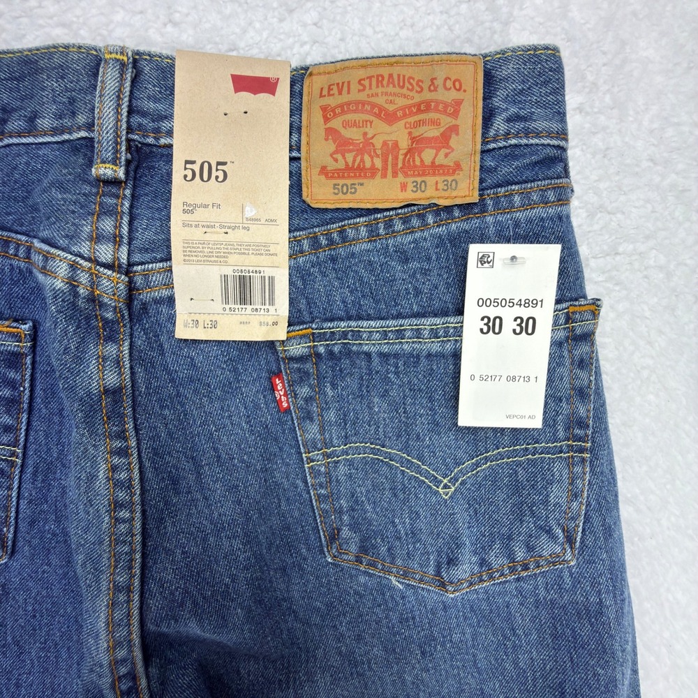 Levis 505 Regular Fit Straight Leg Jeans Mens 30x30 Blue NWT